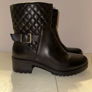 Anne Klein Women's Black Ankle Boots Size 7.5 Amazing Condition